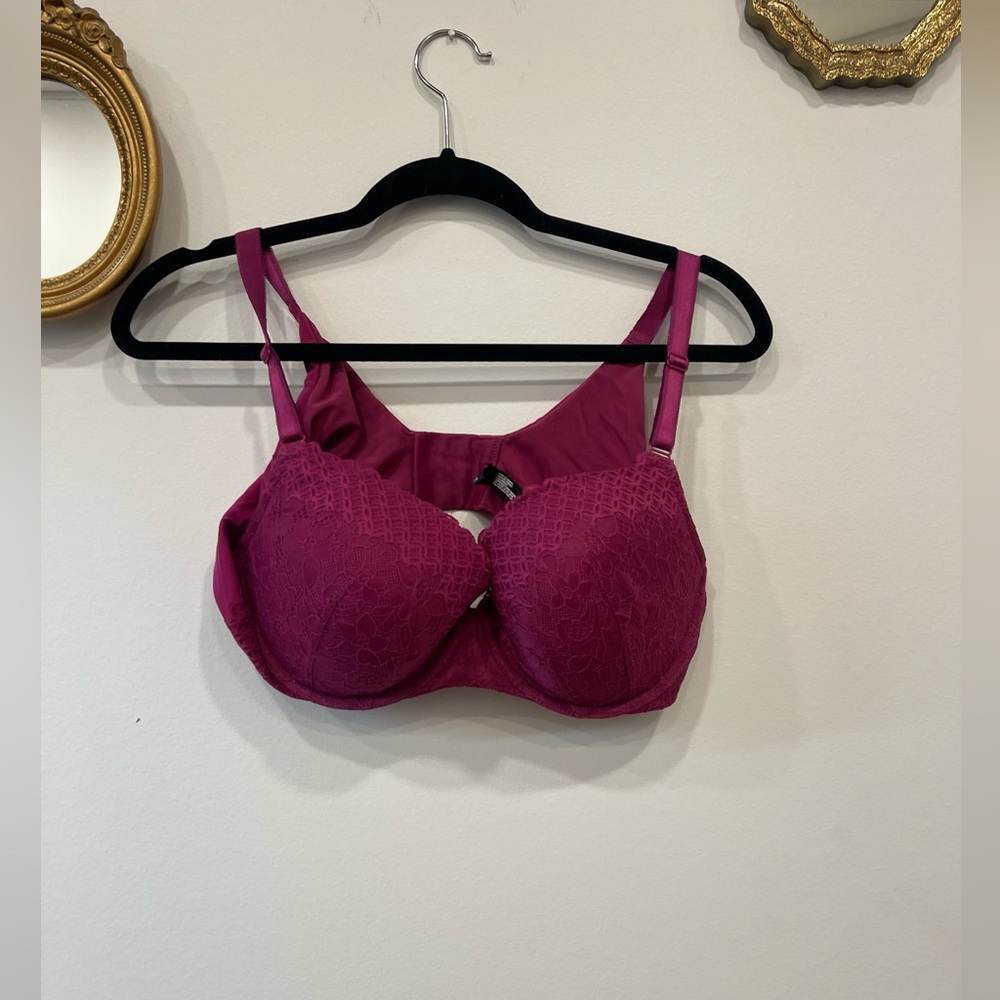 Barely worn 40B torrid bra